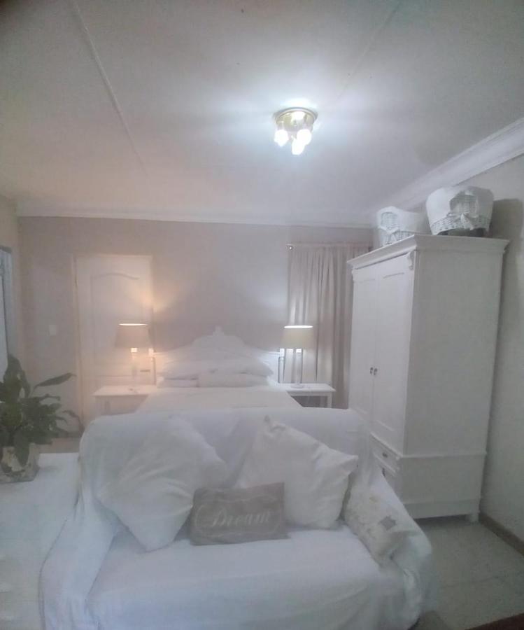 Amethyst Suites Springs  Zewnętrze zdjęcie